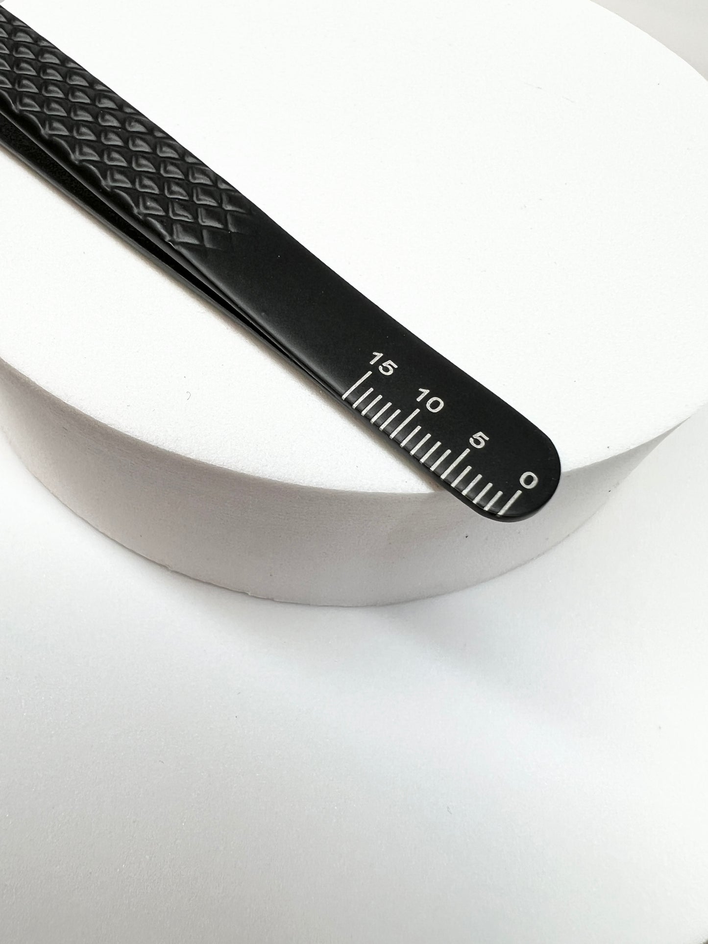 Matte Curve- Nano Fiber Tip Tweezer