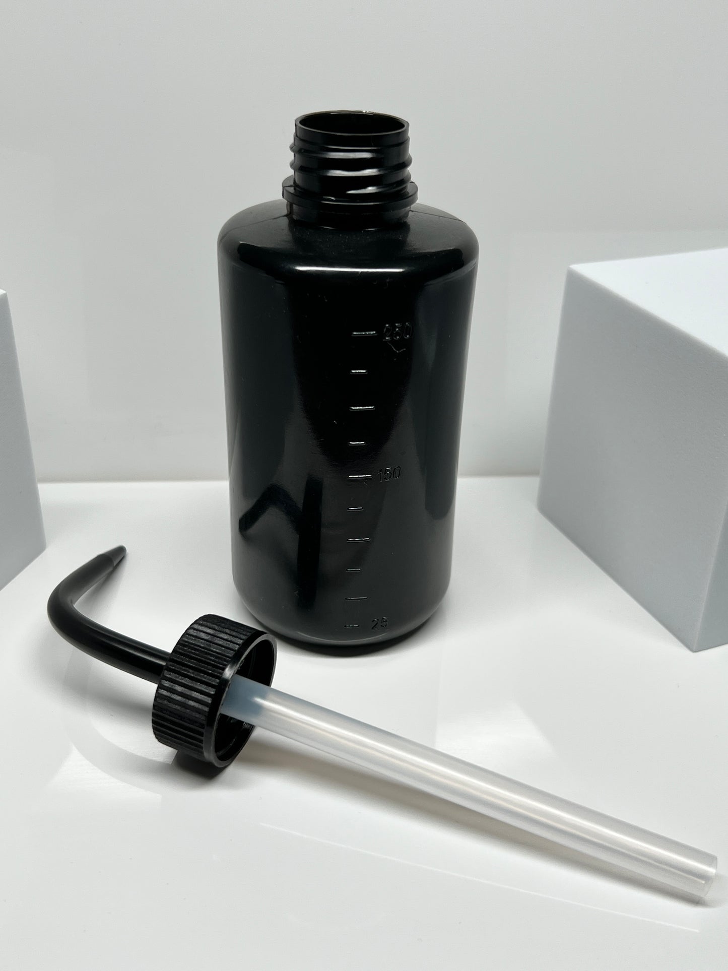 250ml Black Lash Wash Bottle- Refillable Squeeze Bottle for Eyelash Cleaning