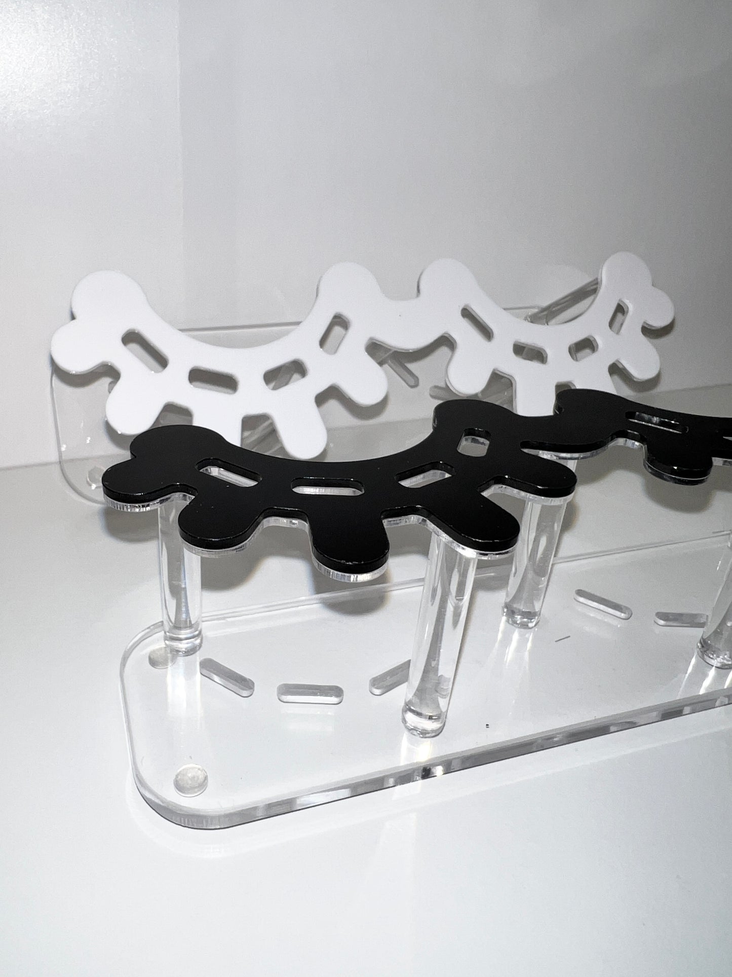 Acrylic tweezer holder, 8 holes organizer lash stand display